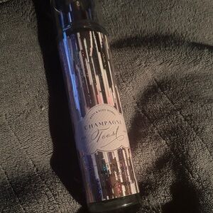 Bath & Body Works Champagne Toast Mist with Silver Accents